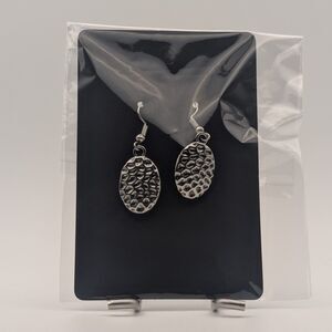 Textured Silver-Tone Oval Dangle Earrings – Boho Hammered Style – Lightweight